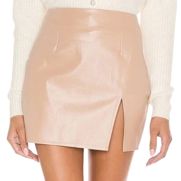 superdown Dresses & Skirts - Superdown Trinity Vegan Leather Mini Skirt in Nude NWOT Size Small